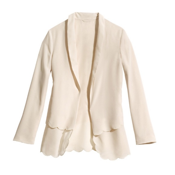 H&M Jackets & Blazers - H&M Conscious Scalloped Edge Blazer H&M Jackets & Blazers - H&M Conscious Scalloped Edge Blazer